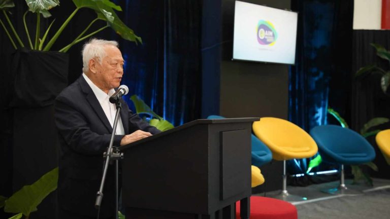 Virginia Foods’ Tiukinhoy shares AIM ideals with Davao entrepreneurs, professionals